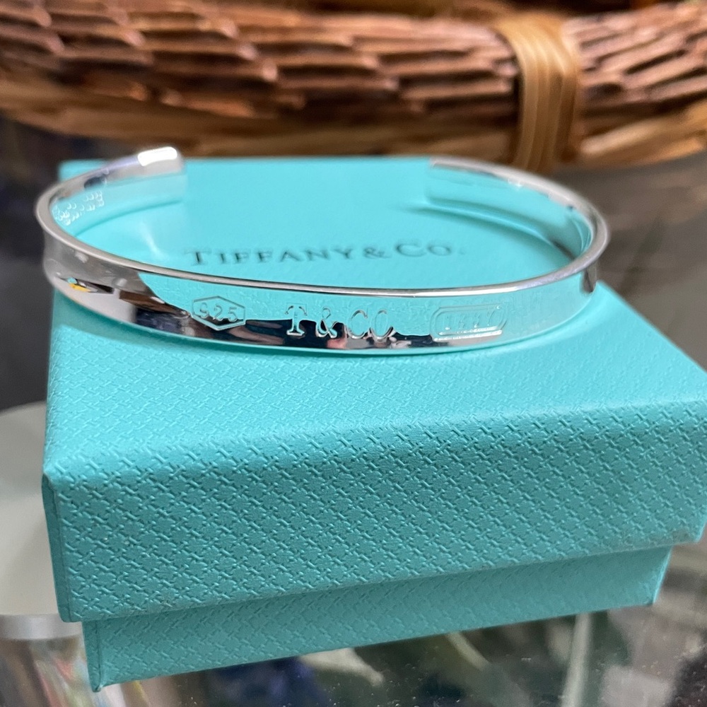 Tiffany & Co.